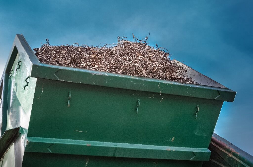 Metallschrott Container